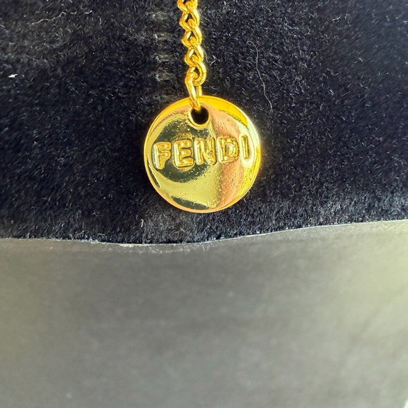 🔥Fendi 2019 Runway Necklace🔥 - Picture 3 of 5